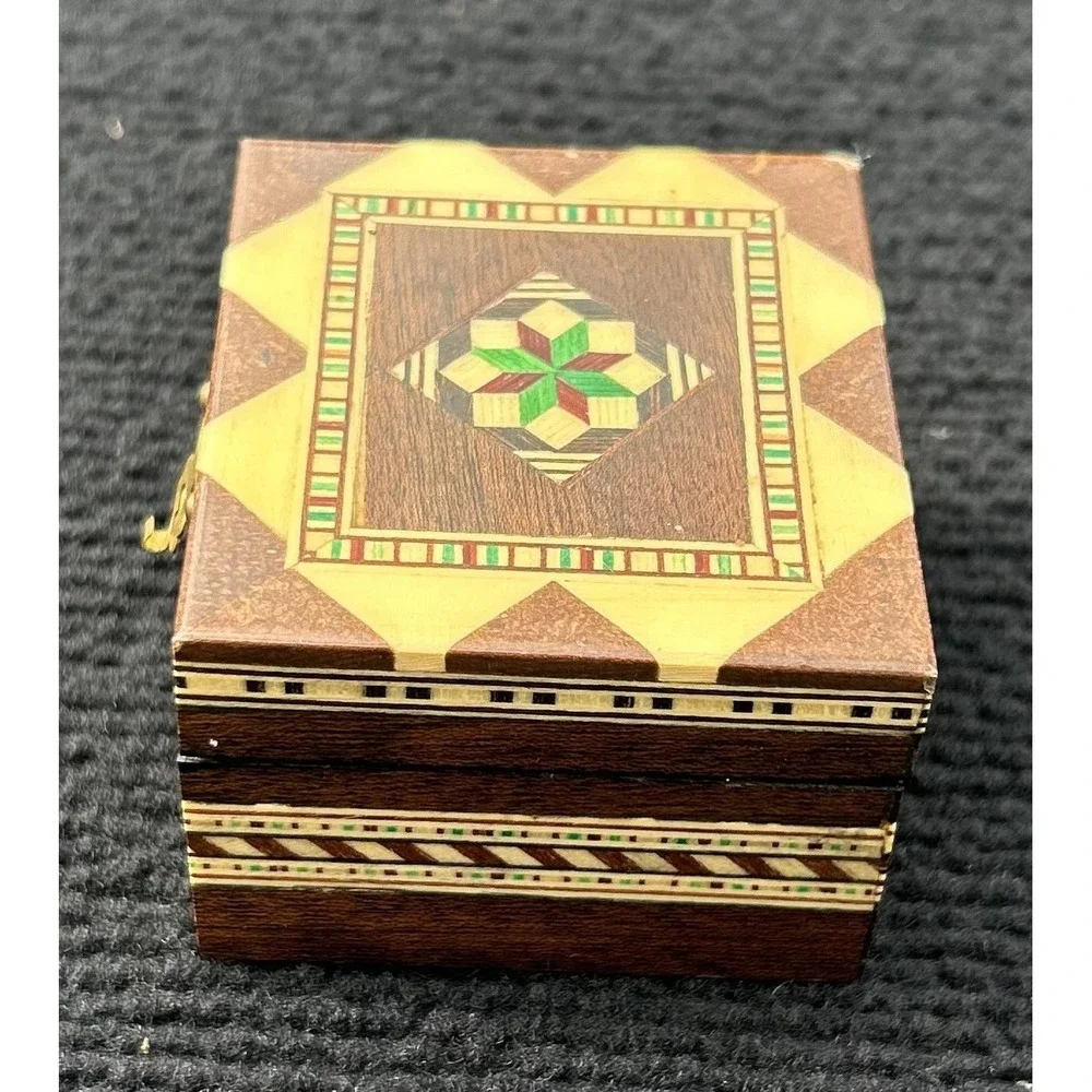 Vintage Marquetry Wood Trinket Box Small Inlaid‎ Geometric Jewelry Chest Lined